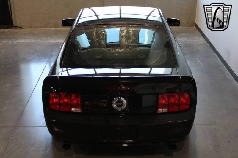 2005 Ford Mustang