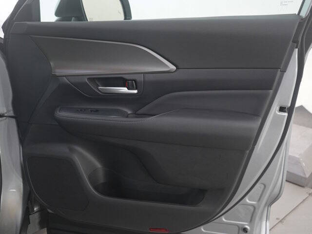 2025 Toyota Grand Highlander LE