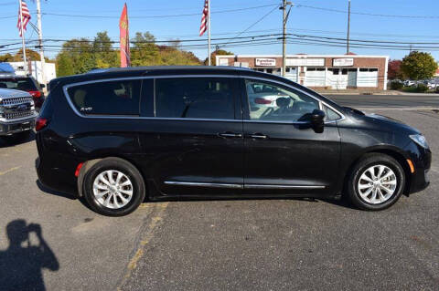 2019 Chrysler Pacifica Touring L