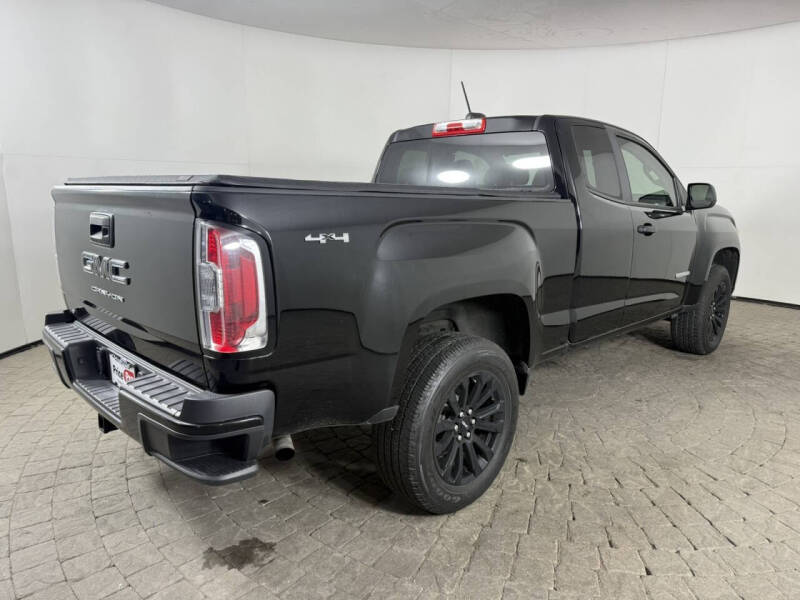 2022 GMC Canyon Elevation Standard