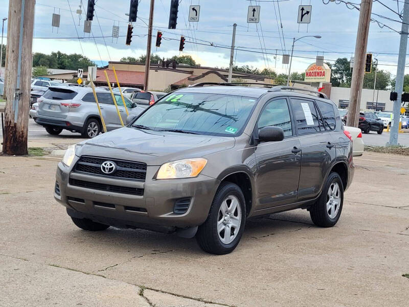 Toyota RAV4's photo