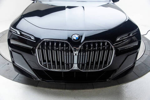 2023 BMW 7 Series 740i