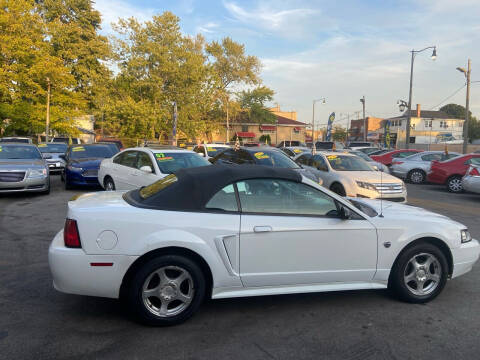 2004 Ford Mustang Deluxe