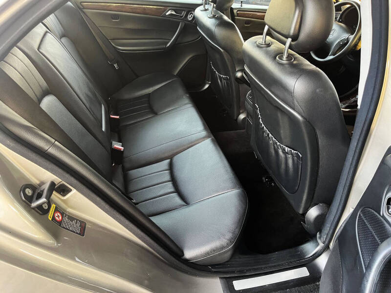 2005 Mercedes-Benz C-Class C 320