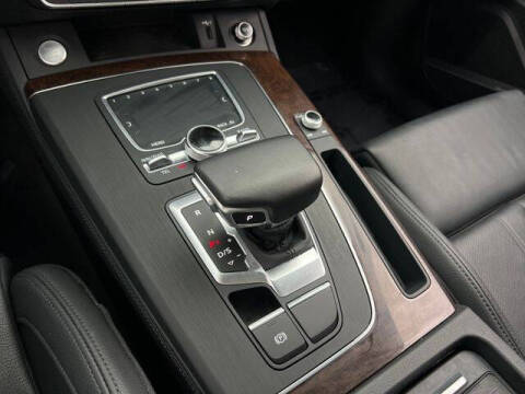 2019 Audi Q5 quattro Prestige 45 TFSI
