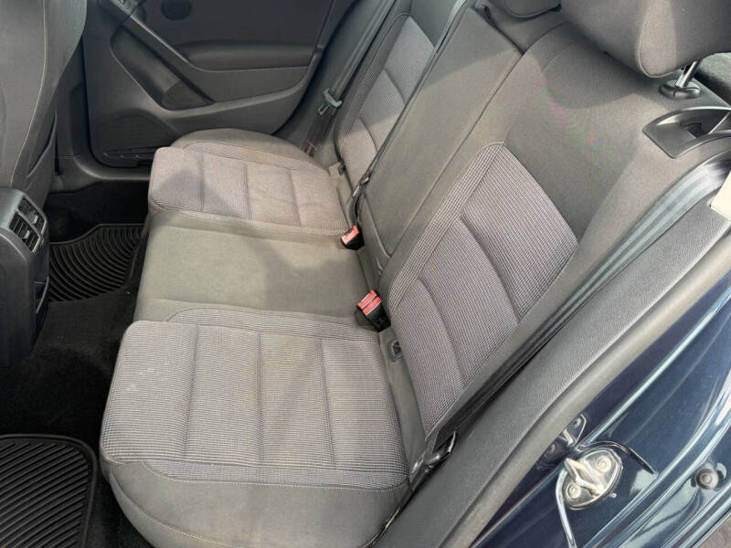 2014 Volkswagen Golf 2.5L PZEV