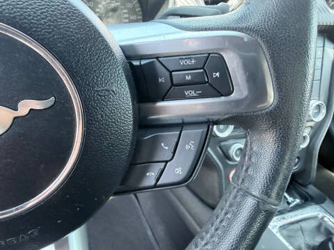2016 Ford Mustang V6
