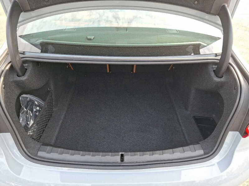 2023 BMW 3 Series 330i xDrive