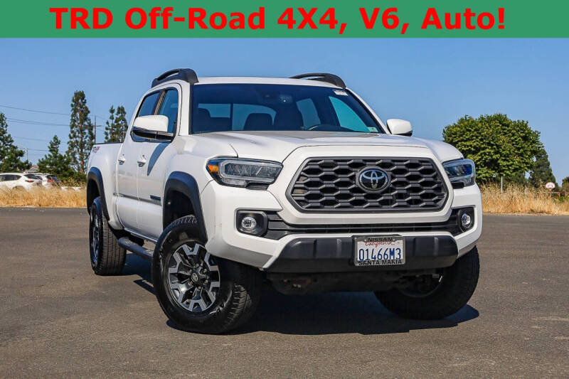 2022 Toyota Tacoma TRD Off Road's photo