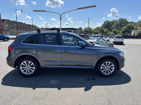 2016 Audi Q5 2.0T quattro Premium Plus