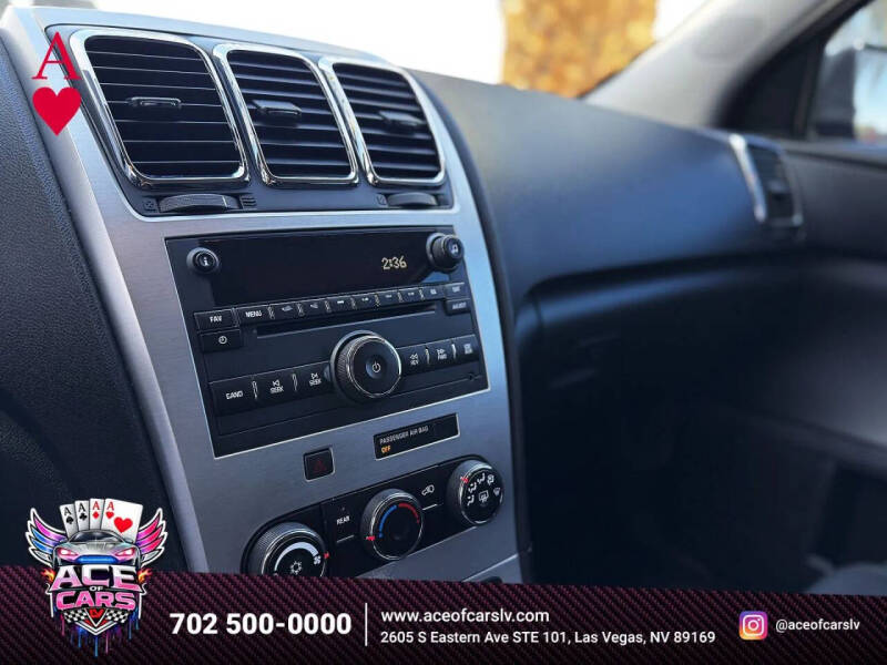 2011 GMC Acadia SLE