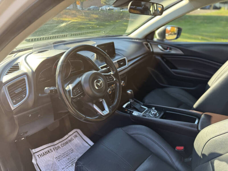 2018 Mazda MAZDA3 Grand Touring