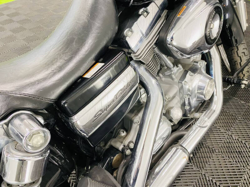 2009 Harley-Davidson Super Glide