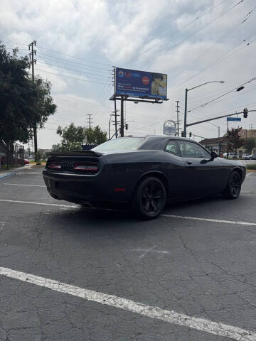 2018 Dodge Challenger SXT