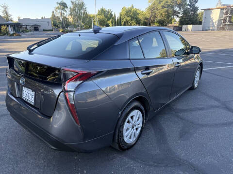 2017 Toyota Prius Two