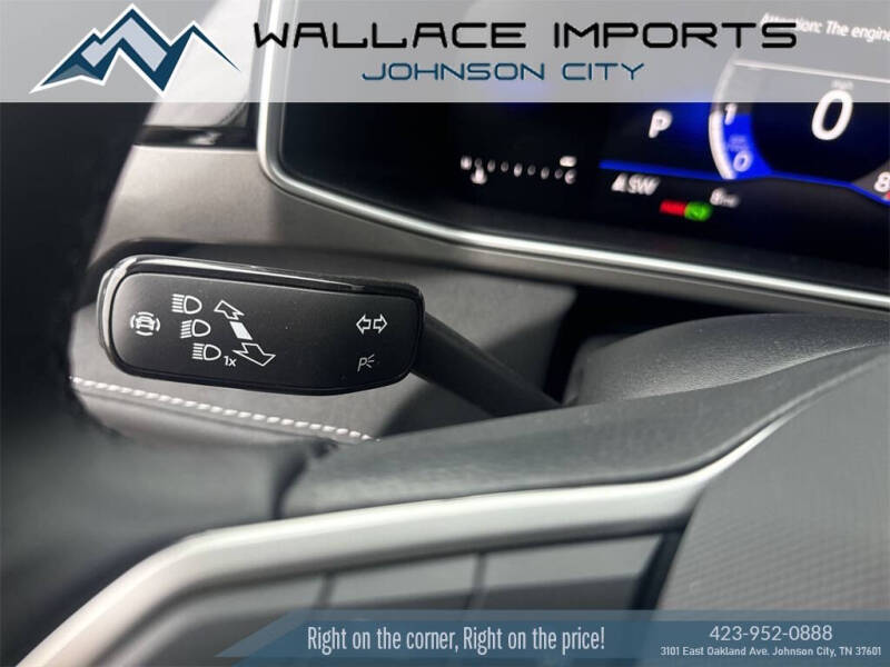 2026 Volkswagen Taos SE Black 4Motion