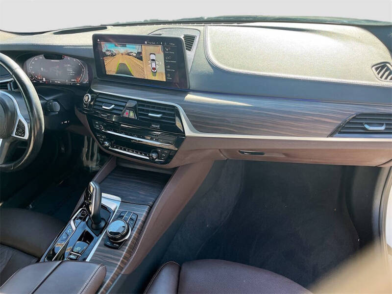 2021 BMW 5 Series M550i xDrive