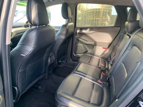 2020 Ford Escape SEL