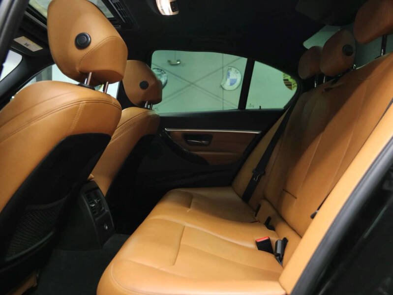 2018 BMW 3 Series 330i xDrive