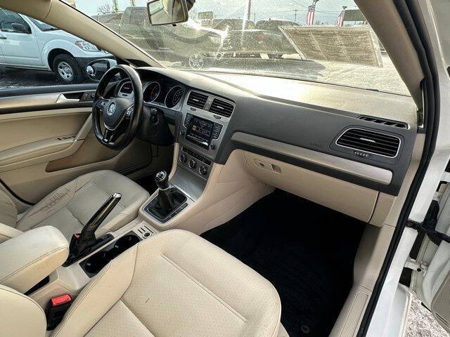 2015 Volkswagen Golf SportWagen