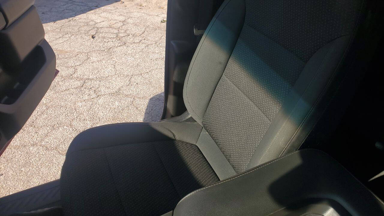 Used Car 2020 Chevrolet Silverado 1500  Custom 4x4 4dr Crew Cab 5.8 Ft. Sb For Sale Under $30,000 In San Antonio, Texas