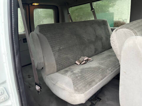 2001 Ford E-Series E-350 SD XLT