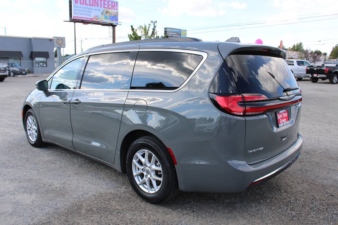 2022 Chrysler Pacifica for sale at Jennifer's Auto Sales & Service in Spokane Valley, WA