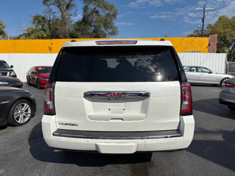 2017 GMC Yukon Denali