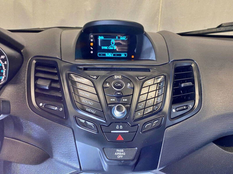 2016 Ford Fiesta SE