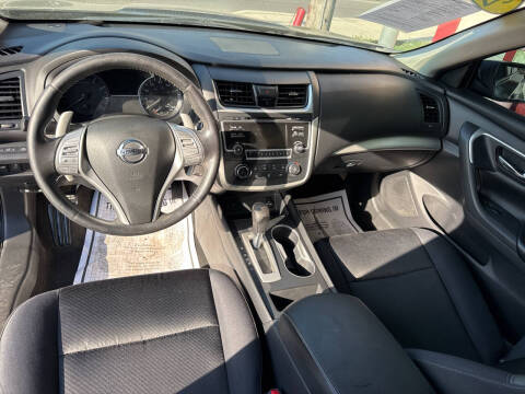 2017 Nissan Altima 2.5 SR