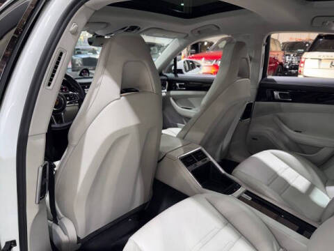 2017 Porsche Panamera