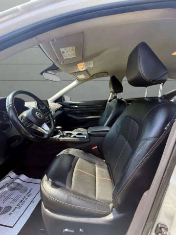 2021 Nissan Altima 2.5 SR