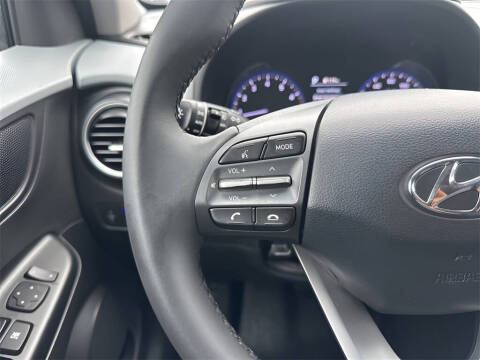 2020 Hyundai Kona SEL Plus