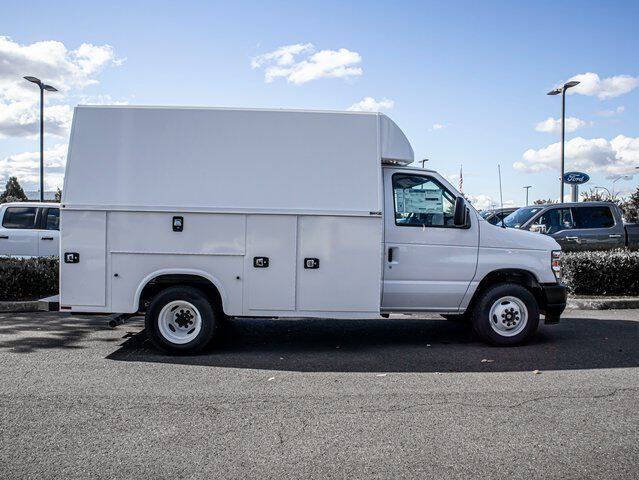 2024 Ford E-Series