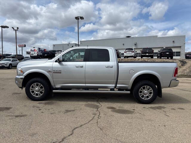 Used 2017 RAM Ram 2500 Pickup Laramie with VIN 3C6UR5FLXHG758075 for sale in Dubuque, IA