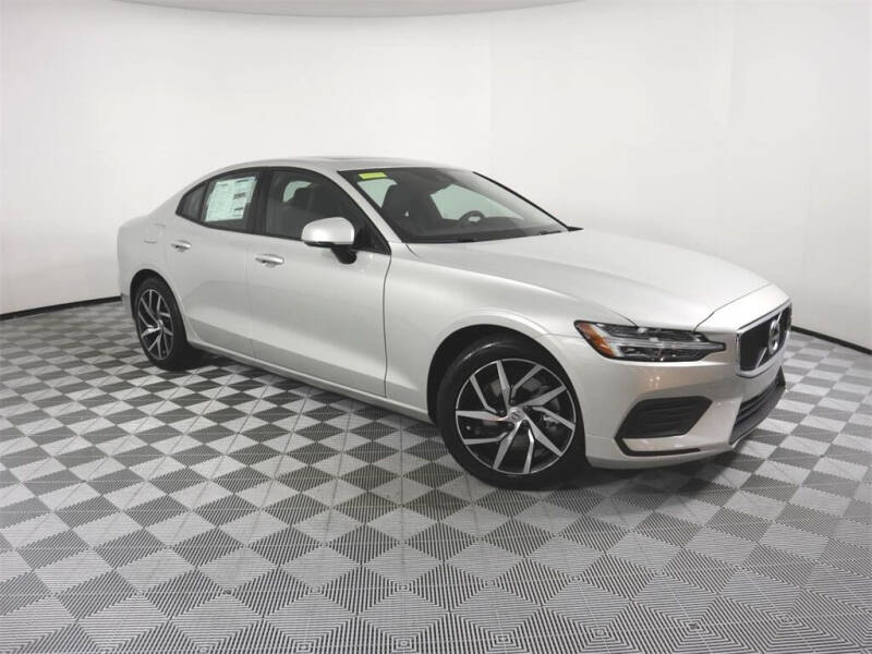2020 Volvo S60 T5 Momentum