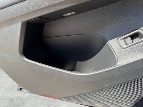 2024 Volkswagen Atlas Cross Sport SEL Premium R-Line 4Motion