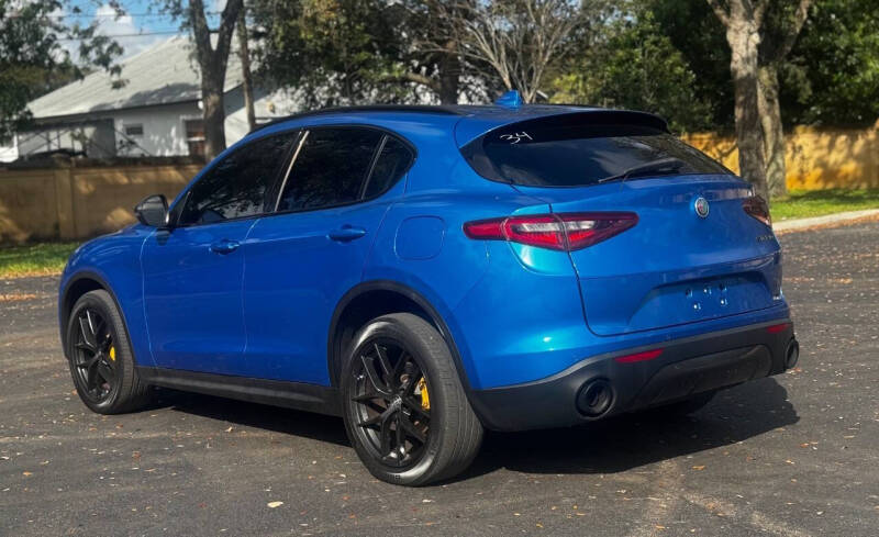 2019 Alfa Romeo Stelvio Sport