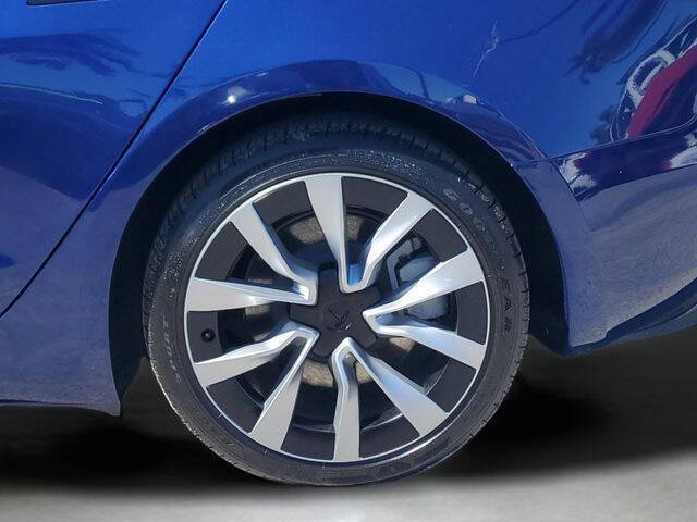 2025 Tesla Model 3 Long Range