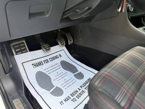 2017 Volkswagen Golf GTI S