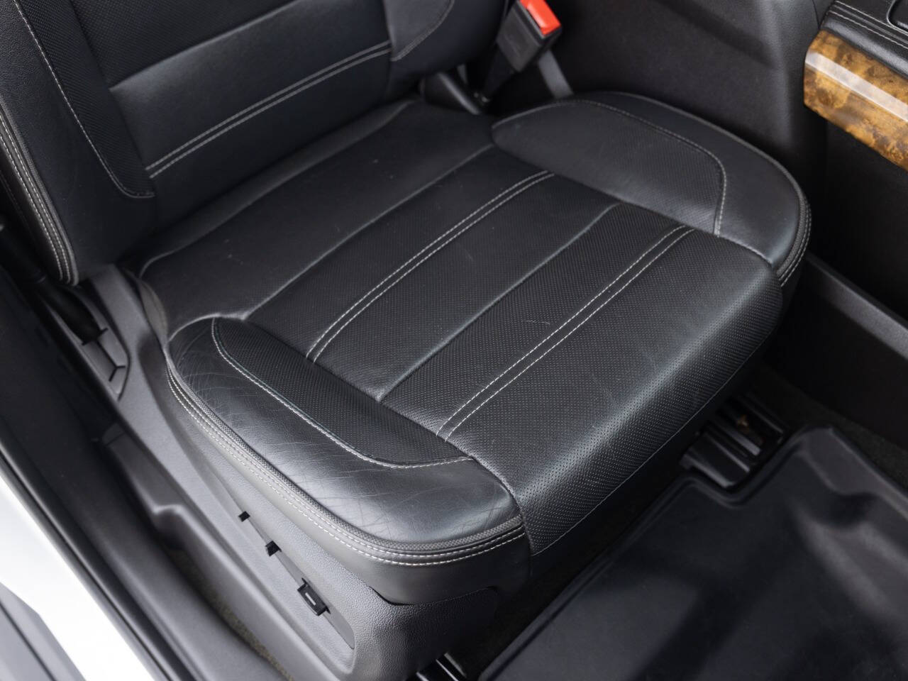 Used Car 2017 Gmc Yukon  Denali 4x4 4dr Suv For Sale Under $30,000 In Coal City, Illinois