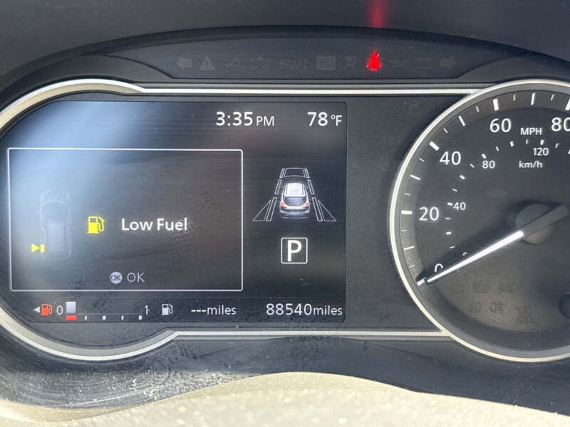 2020 Nissan Kicks SR