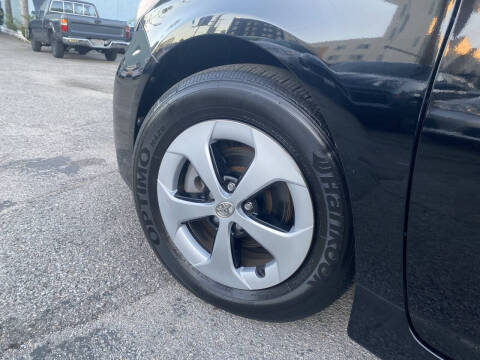 2013 Toyota Prius Three