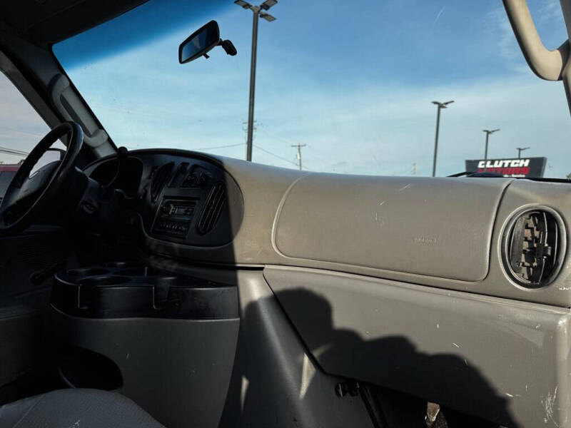 2008 Ford E-Series E-250