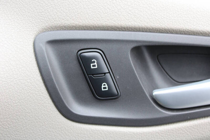 2015 Ford Transit Connect XLT