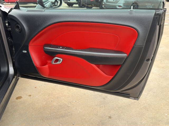 2018 Dodge Challenger 392 HEMI Scat Pack Shaker