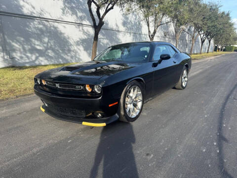 2022 Dodge Challenger for sale at Easy Car in Miami FL