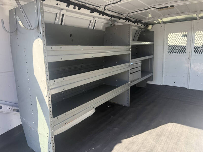 2021 Chevrolet Express 2500