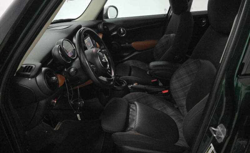 2017 MINI Hardtop 4 Door Cooper