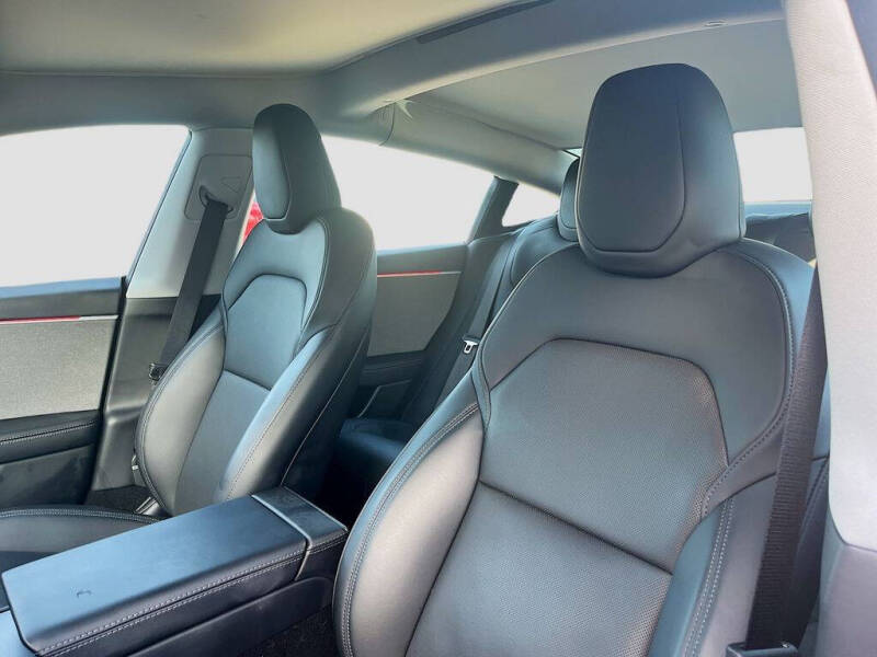 2025 Tesla Model 3 Long Range